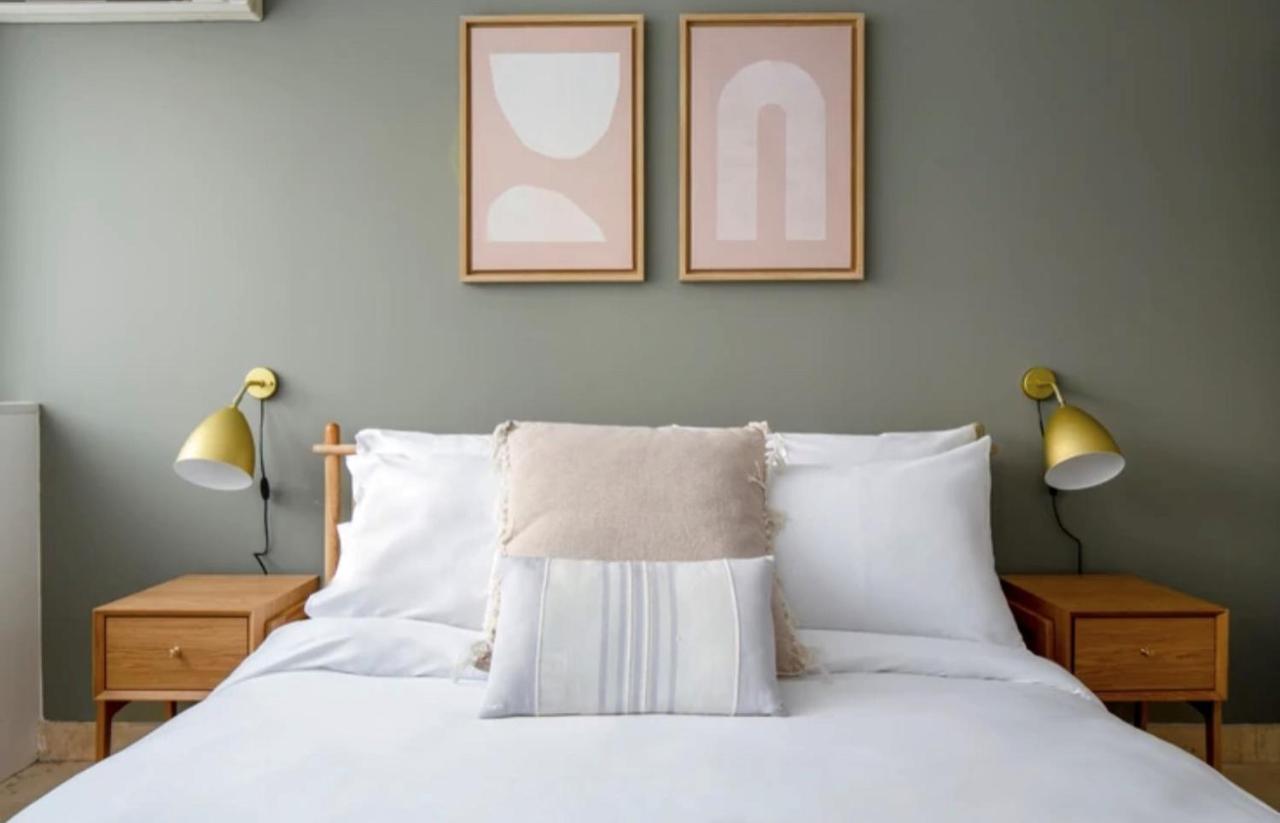 Appartement Bright 1bedroom Centrally Located With Most Beautiful Views From Seine At 10 Minutes Walking From Beaugrenelle Shopping Mall And Eiffel Tower